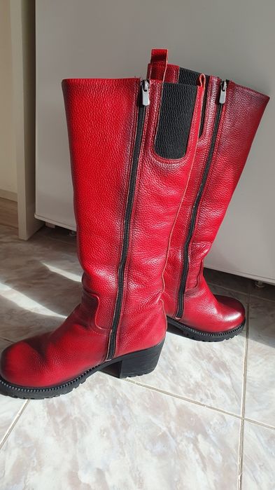 Червени ботуши, естествена кожа, номер 38
