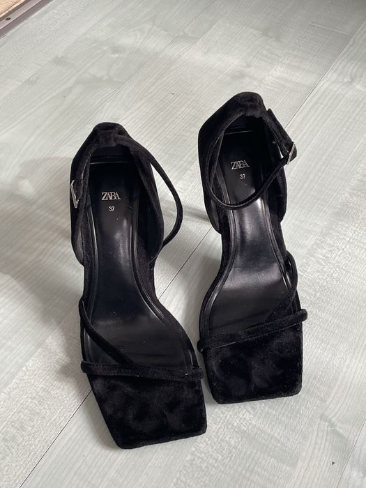 Босоножки от Zara