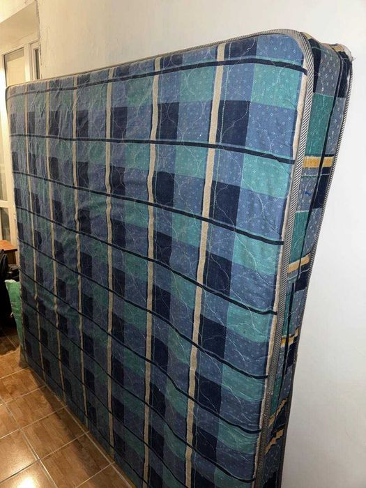 Продам Матрас 180х180x20