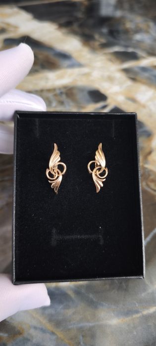 Продам золотые серьги 585  СССР