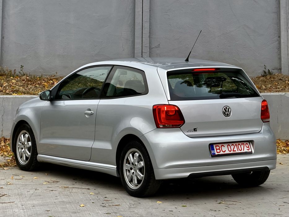 VOLKSWAGEN Polo 2012 — imagine 3