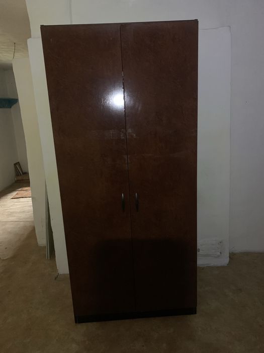 Шкаф для одежды для офиса и дома