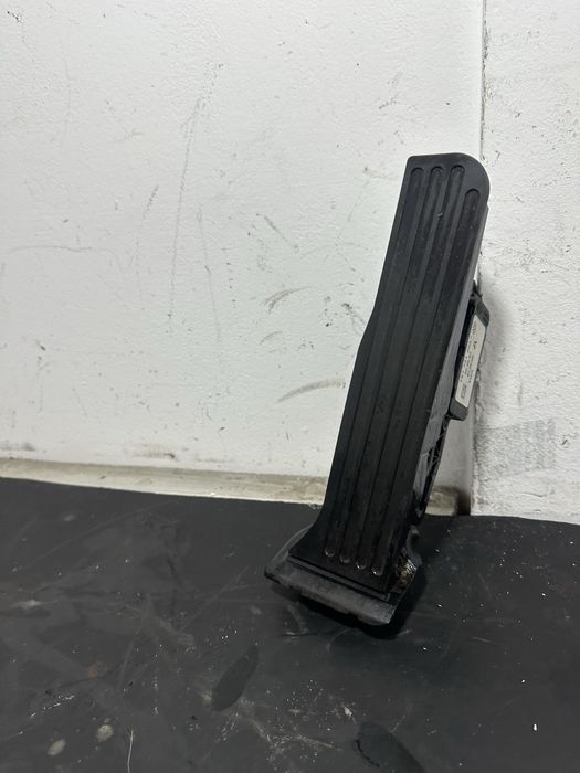 Pedala acceleratie Volkswagen Passat B6 1.9 2.0 TDI 1K1721503P