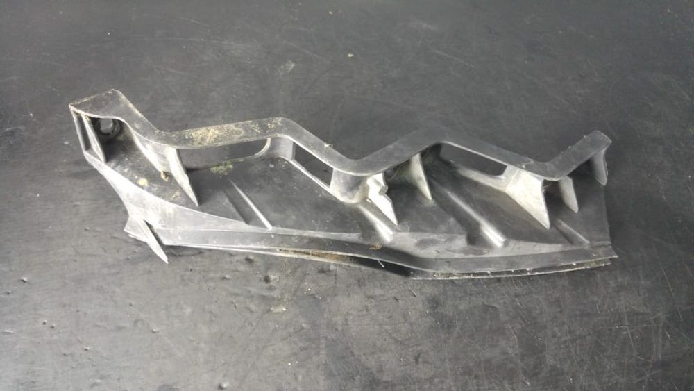 Suport far stanga vw passat b6 3c 3c0807889