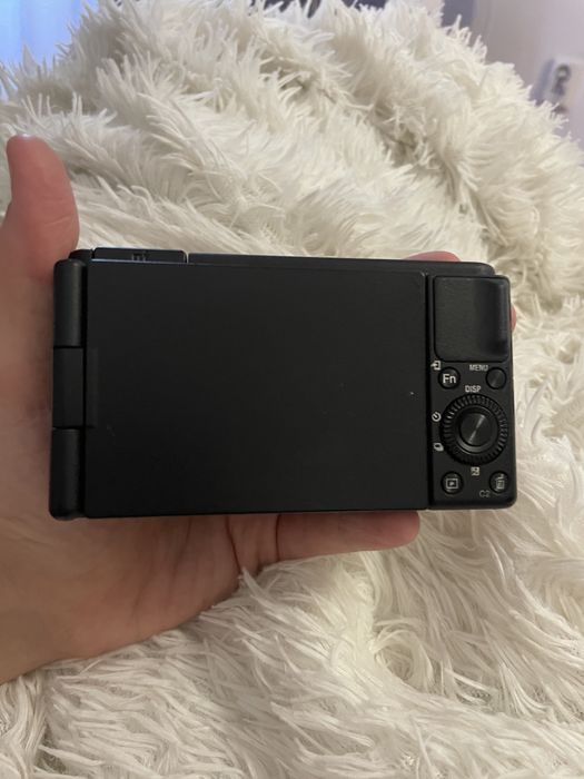 камера sony ZV-1