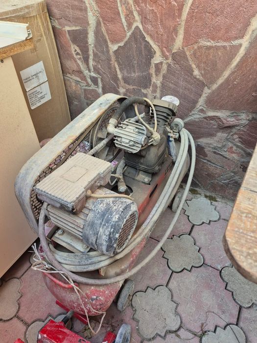 Компрессор строительный