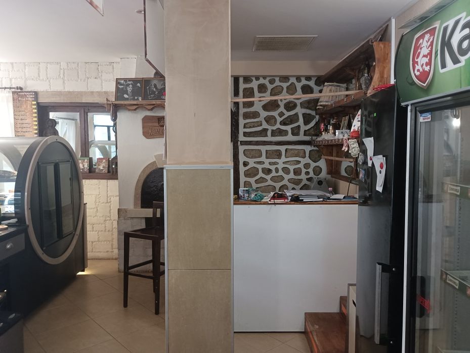 Продава се Къща в Провадия - 550 кв.м за 309 €/кв.м - Снимка #6