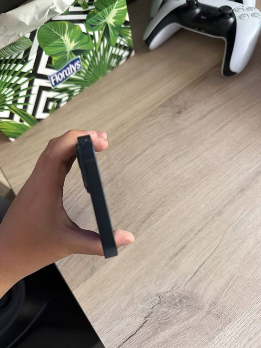 iPhone 13 без гаранция