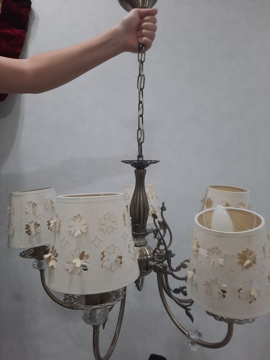 Люстра очень красивый