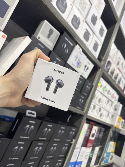 Сасмсунг будс 3 силвер