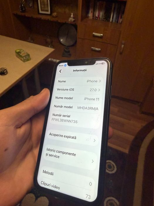 Vand/schimb iphone 11 fara spărturi