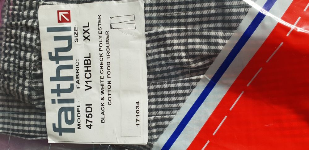 Tunica chef bucatar si pantaloni