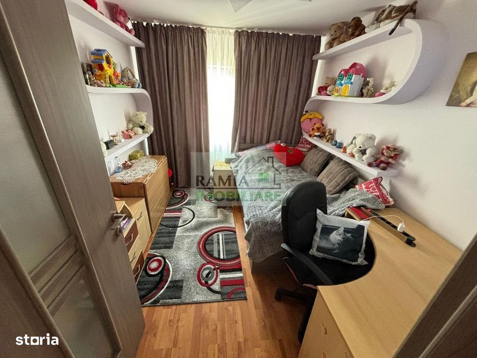 Apartament 3 camere decomandat, 67 mp, 2 băi, Balcon, beci