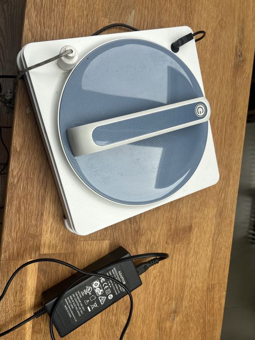 Робот за почистване на прозорци   Xmart cr-04w