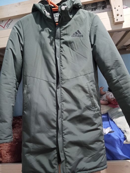 Продам зимнюю куртку