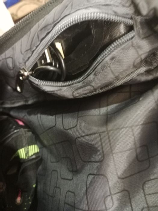 Рюкзак черный, вместительный