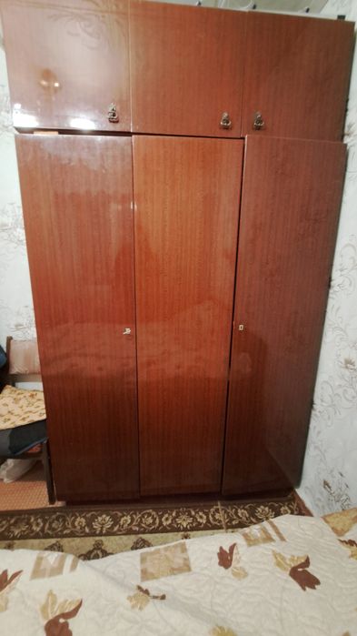 Продам шкаф под одежду