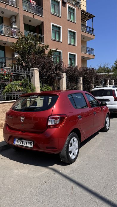 Dacia Sandero 1.2 бензин • 75 к.с. • 2015 г. • 44 000 км • Внос от Швейцария • Оригинална боя