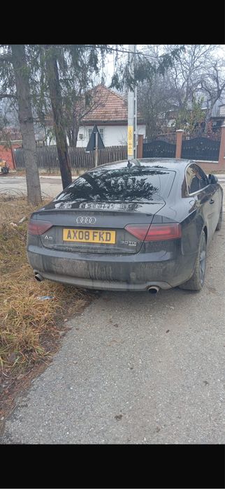 Dezmembrez Audi a5 3.0tdi CCQV automat/Quatro coupe 2010