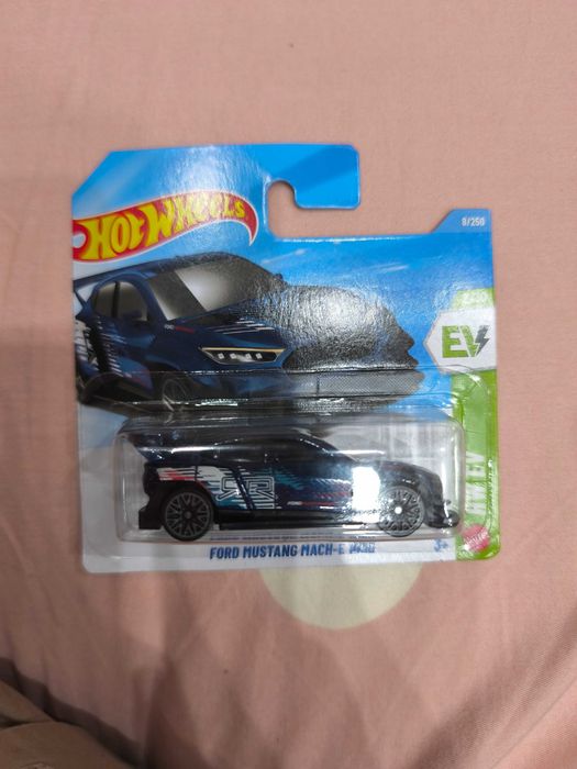 HOT WHEELS машинки