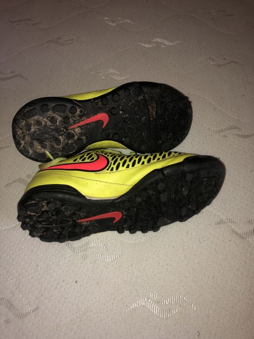 Nike оригинални  маратонки