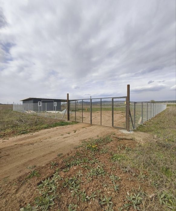 Vand si fac garduri din plasa bordurată