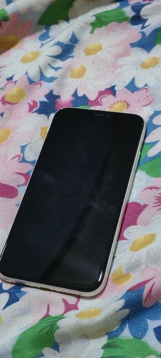 Iphone 11 64 gb 100 yomks