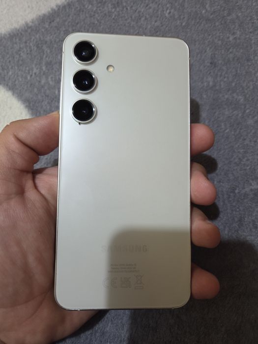 Samsung S24 impecabil