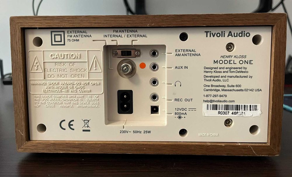 Radio Tivoli Audio Model One – sunet premium, design retro