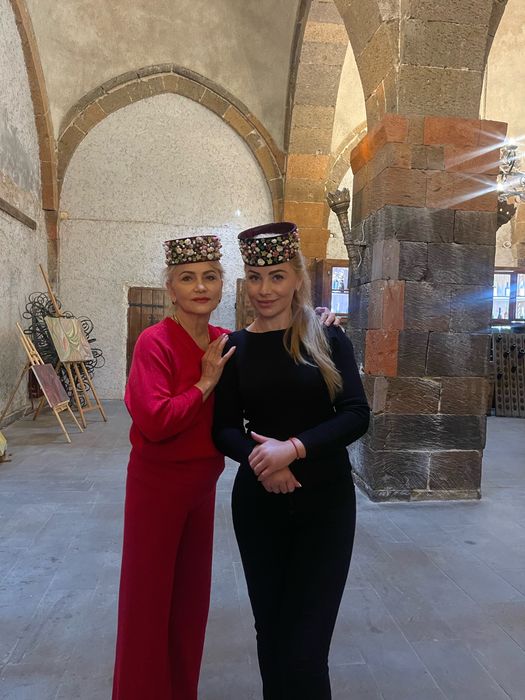 Стульчик кованый