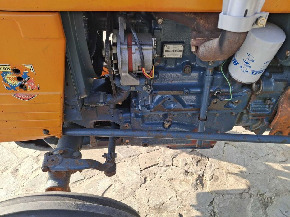 Tractor vie utb universal viticol vr 445, import Franta original 100%