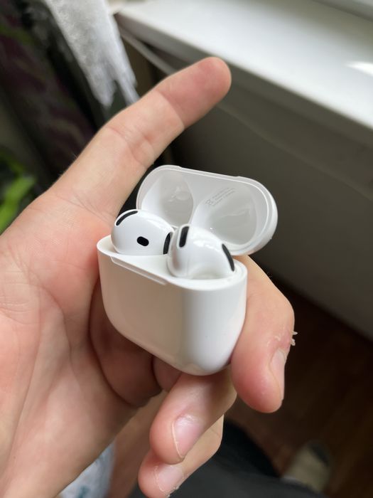 Apple Air pods 4