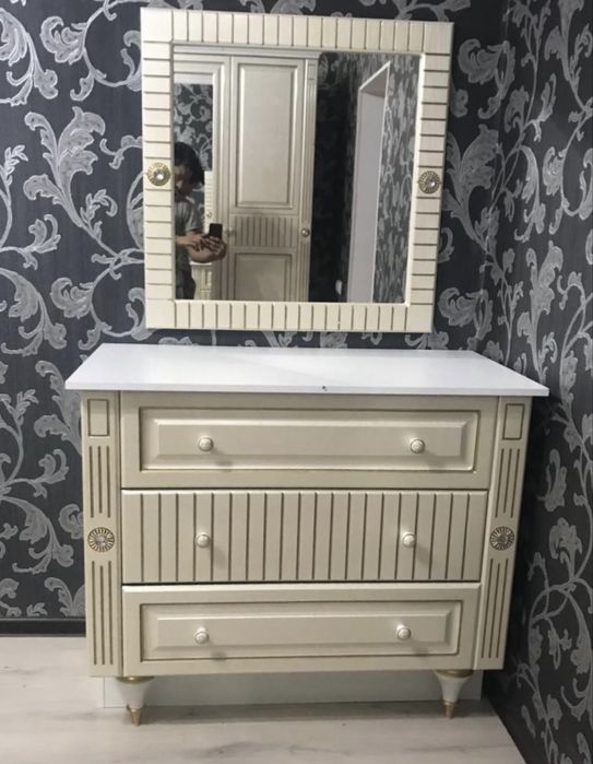 Двуспалная кровать