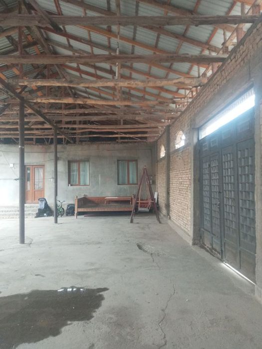 Tayyor uy sotiladi 6 soitx 4 ta xona