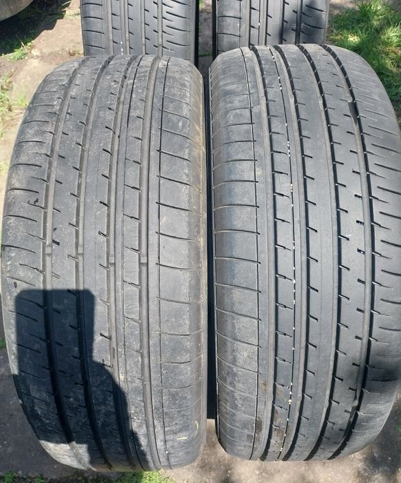 Продавам Комплект  Гуми 225 55 18 4 броя Yokohama BlueEarth XT DOT 22 7mm SUV 4x4