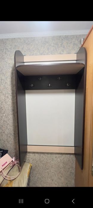 Продам вешалку для прихожки
