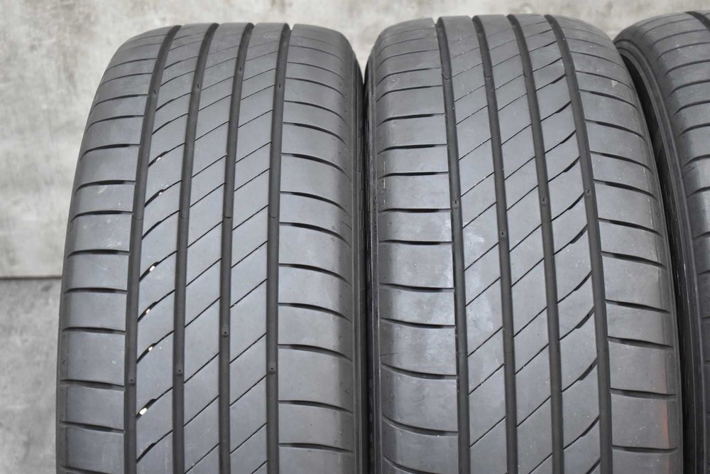 Гуми 235/45/20 Kumho