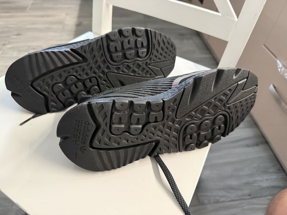Adidas marimea 41 Produs nou!