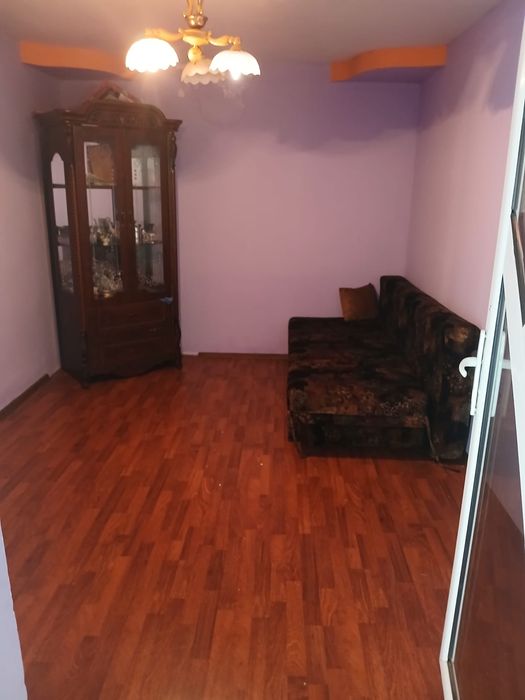 Casa de vanzare targu-jiu str.pandurașu nr1A la 3 minute distanta de centru