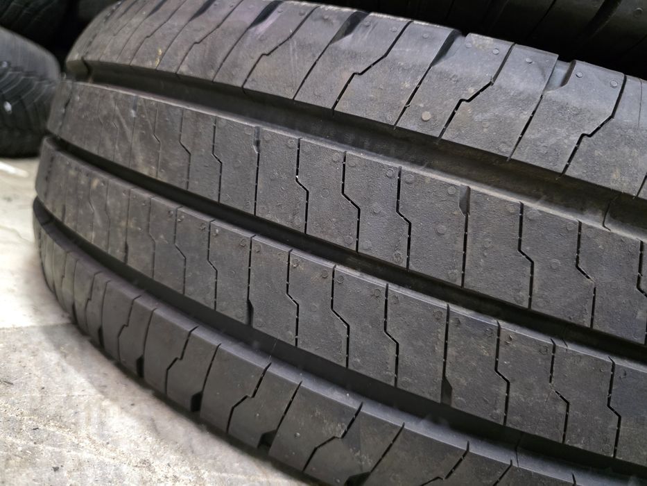 Нови летни гуми за Бус 205 75 16 С - Continental