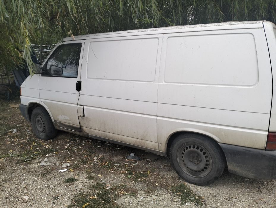 Mașina t4 dubita