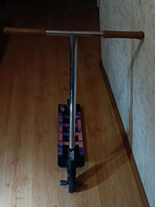 Продам трюковой самокат