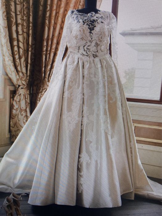 Vând rochie de mireasă
