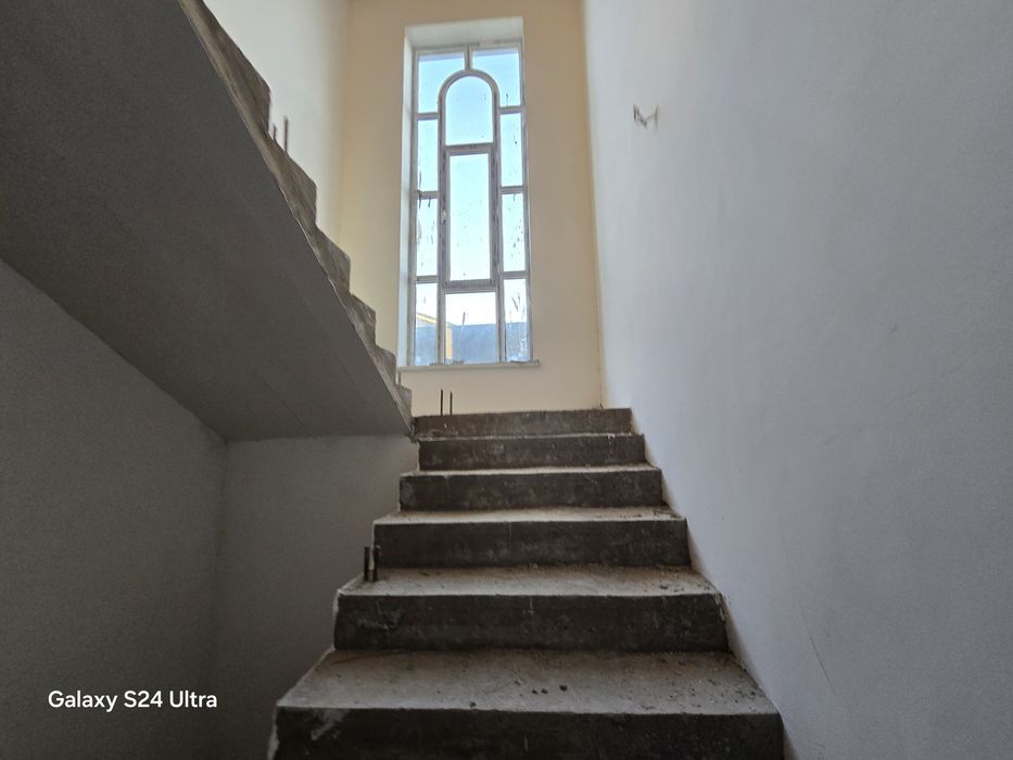 2 kavatlik 4 sotixlik xovli sotiladi