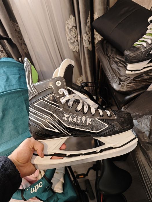 Коньки Bauer XLS