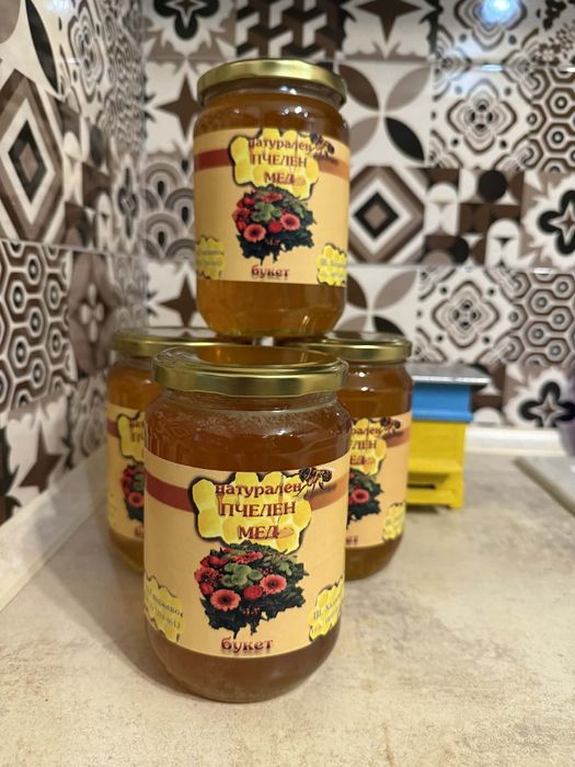 Натурален Пчелен мед