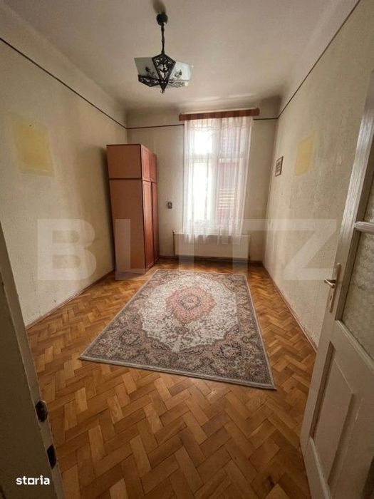 Apartament ultracentral cu 2 camere, cu parcare – birou sau locuinta