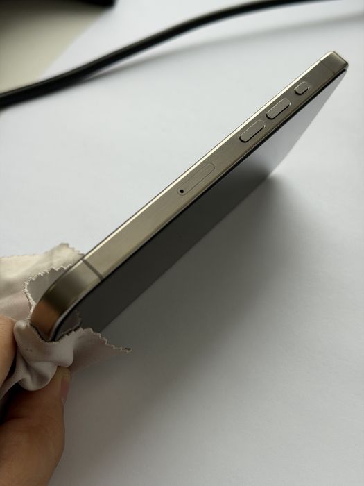 Продам iphone 15 pro, 128gb