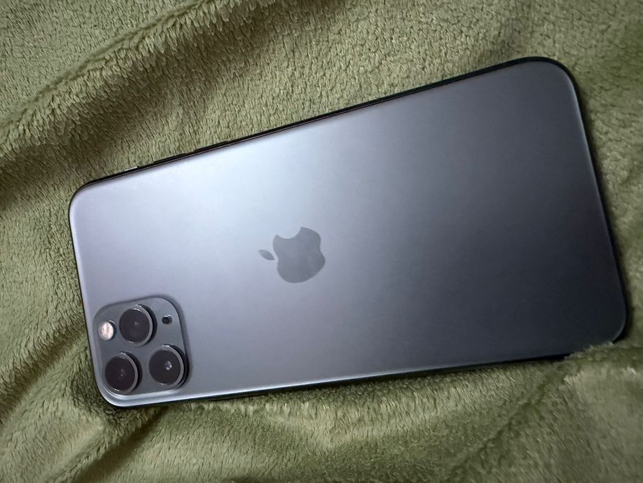 iPhone 11 pro буу