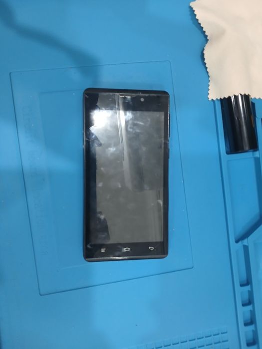 Micromax Q383 в хорошем состаяние не